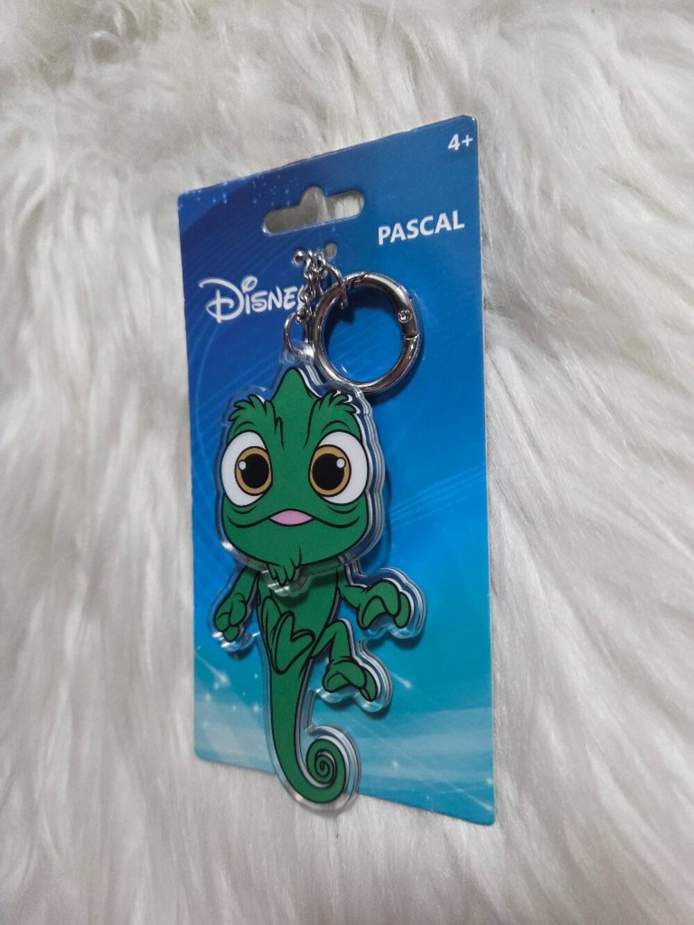 Disney Pascal Moveable Keychain - Picture 4 of 6